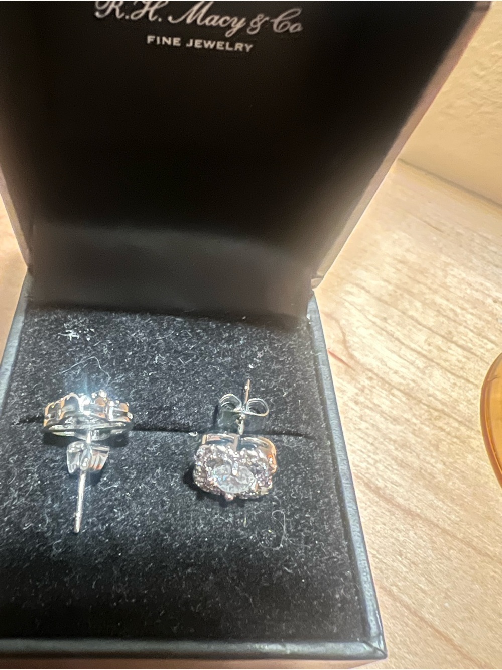 Women's Silver clover floral halo Moissanite 2.25 carat Stud Earrings - White - Picture 2 of 2